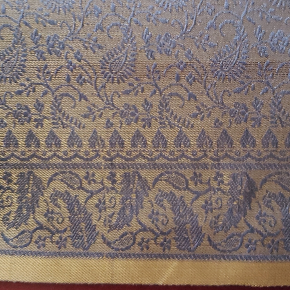 Amber iridescent scarf